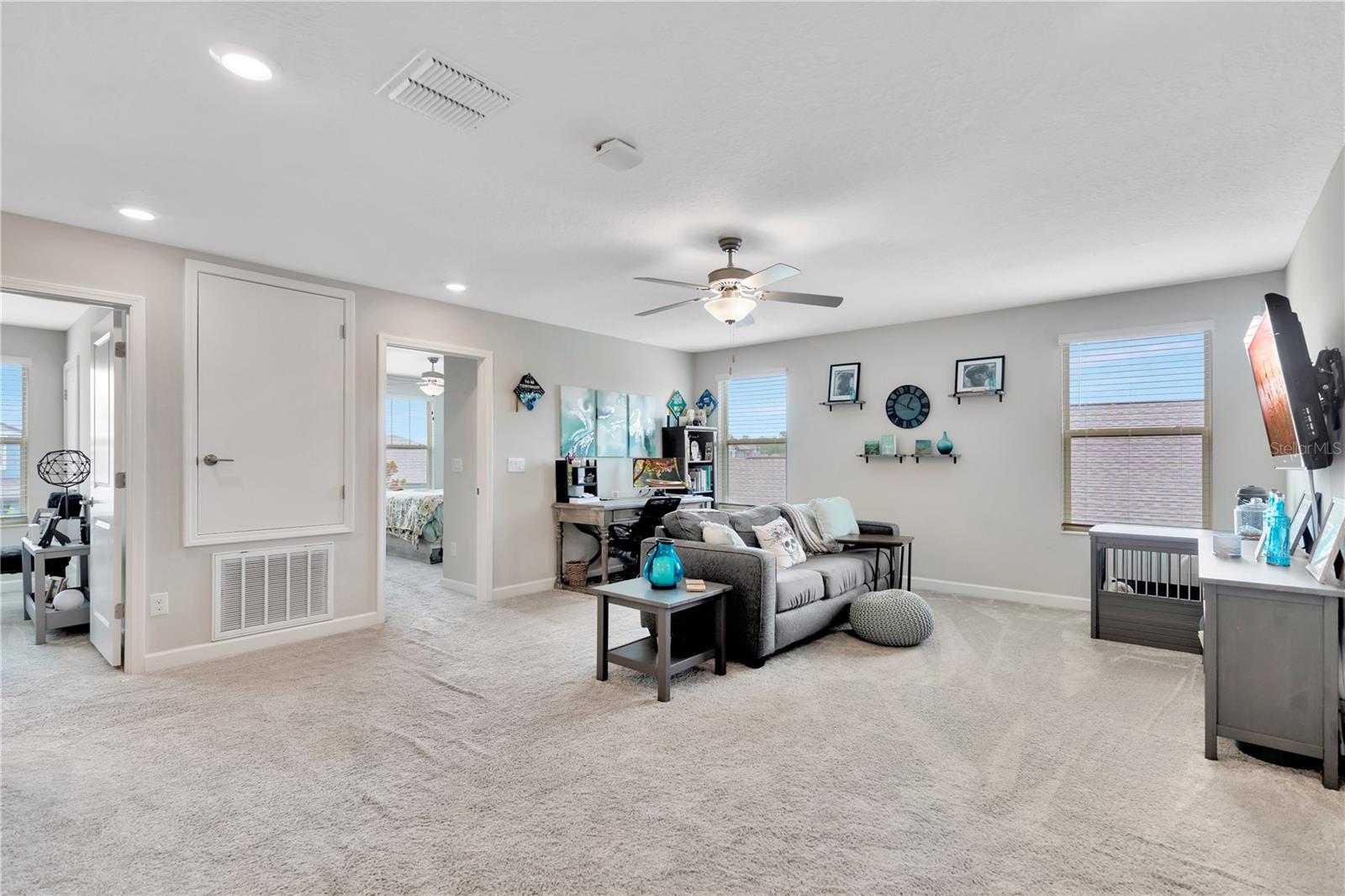 21832 CREST MEADOW DR, LAND O LAKES, FL, 34637