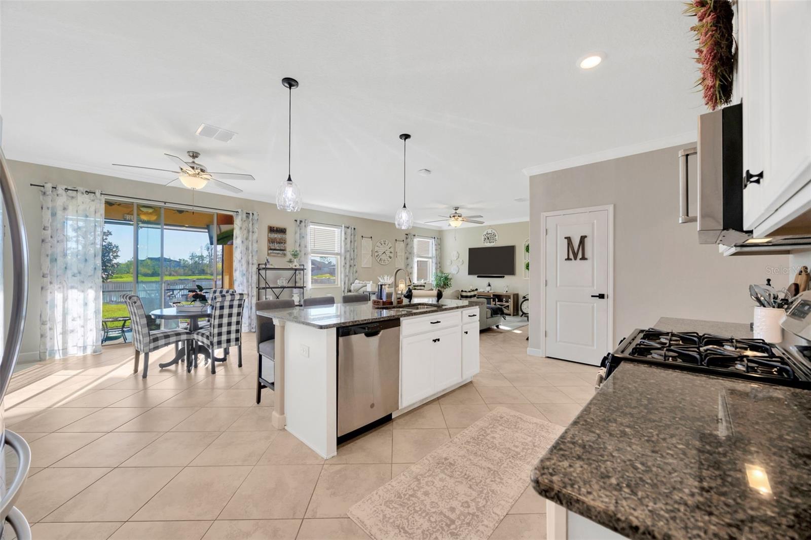 21832 CREST MEADOW DR, LAND O LAKES, FL, 34637