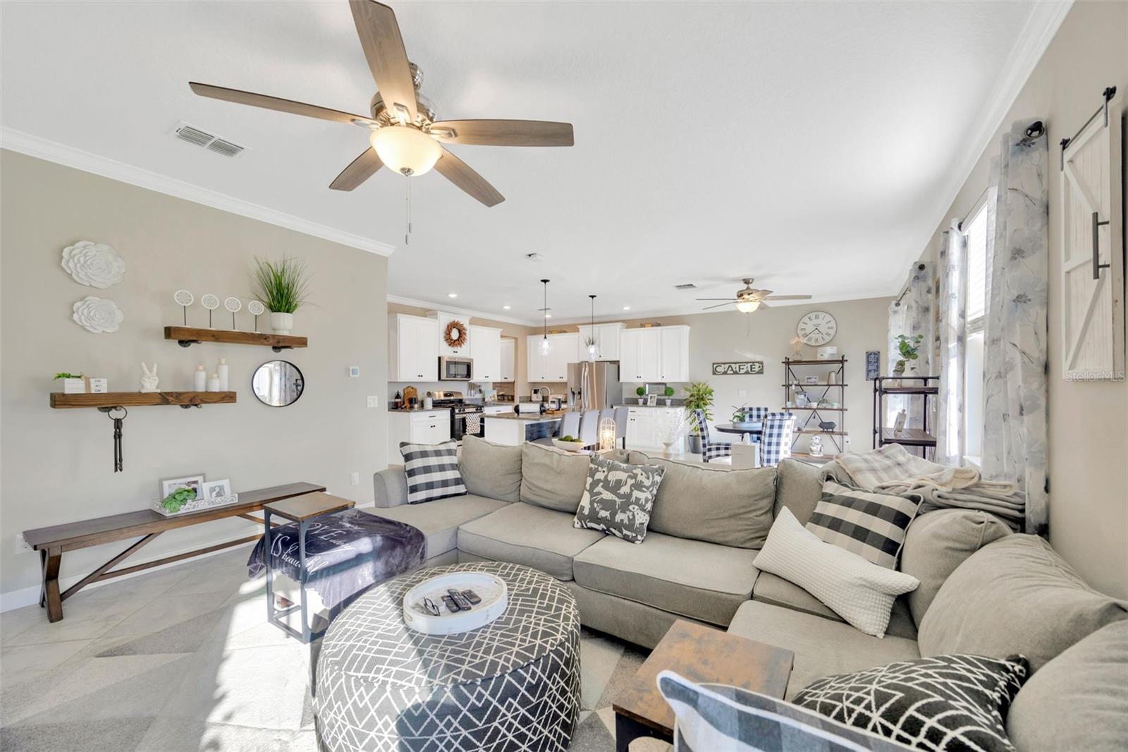 21832 CREST MEADOW DR, LAND O LAKES, FL, 34637