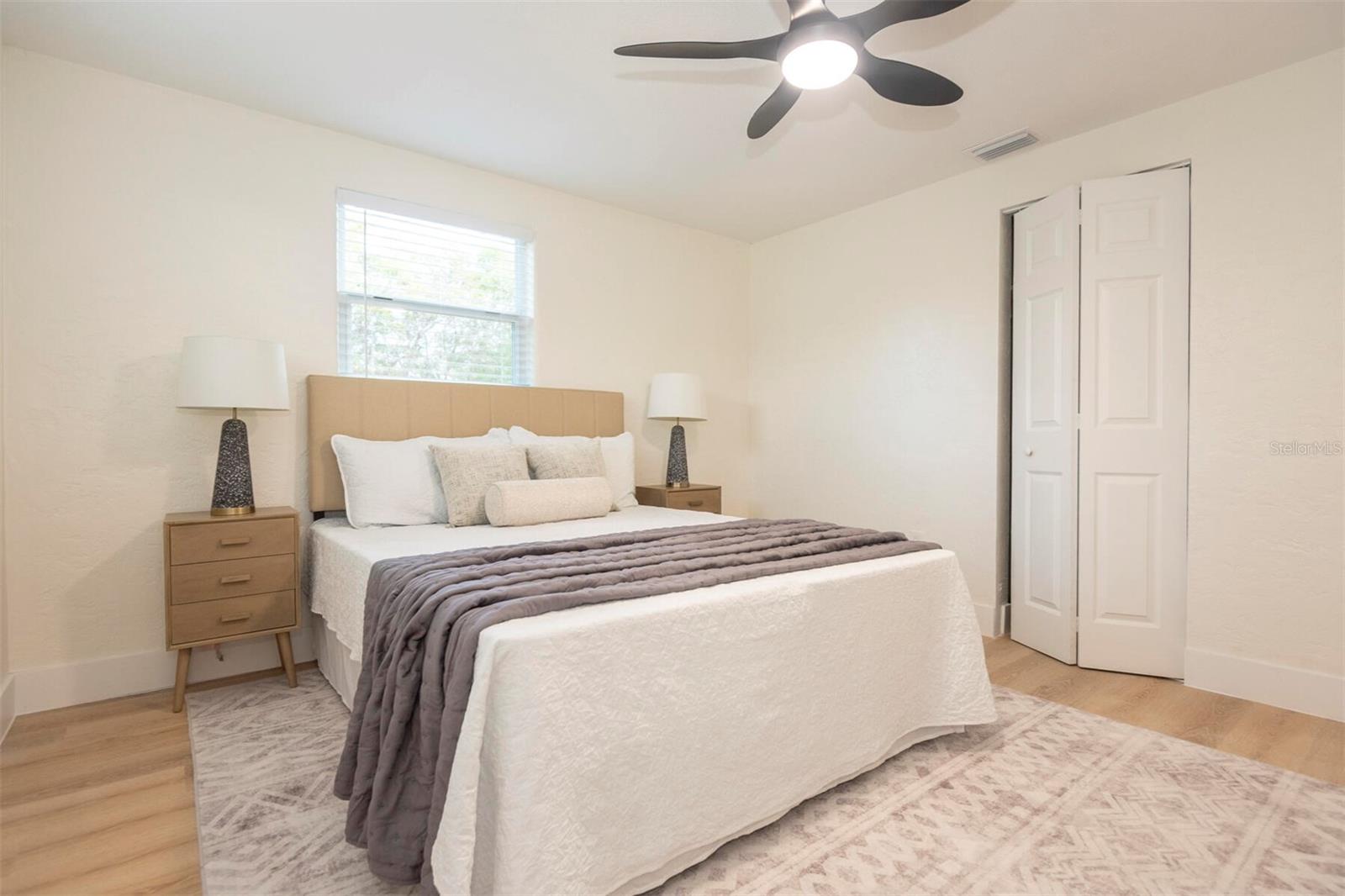 913 LAKE AVE, EDGEWATER, FL, 32132