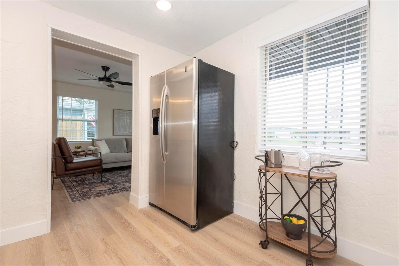 913 LAKE AVE, EDGEWATER, FL, 32132