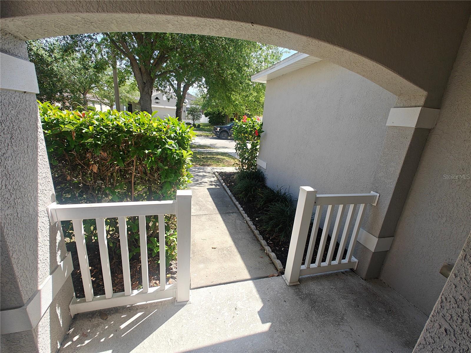 8225 SUMMER WOOD LN, RIVERVIEW, FL, 33578