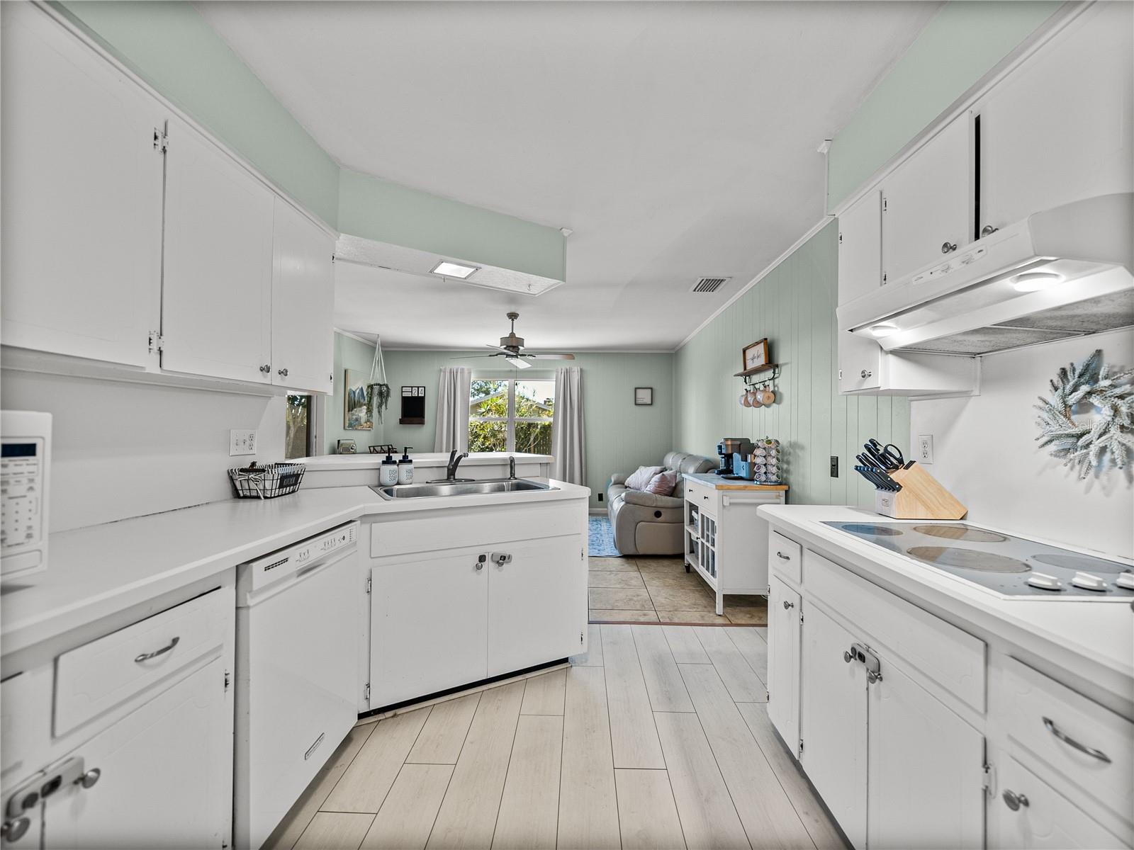 54 LAKE LINK CIR SE, WINTER HAVEN, FL, 33884