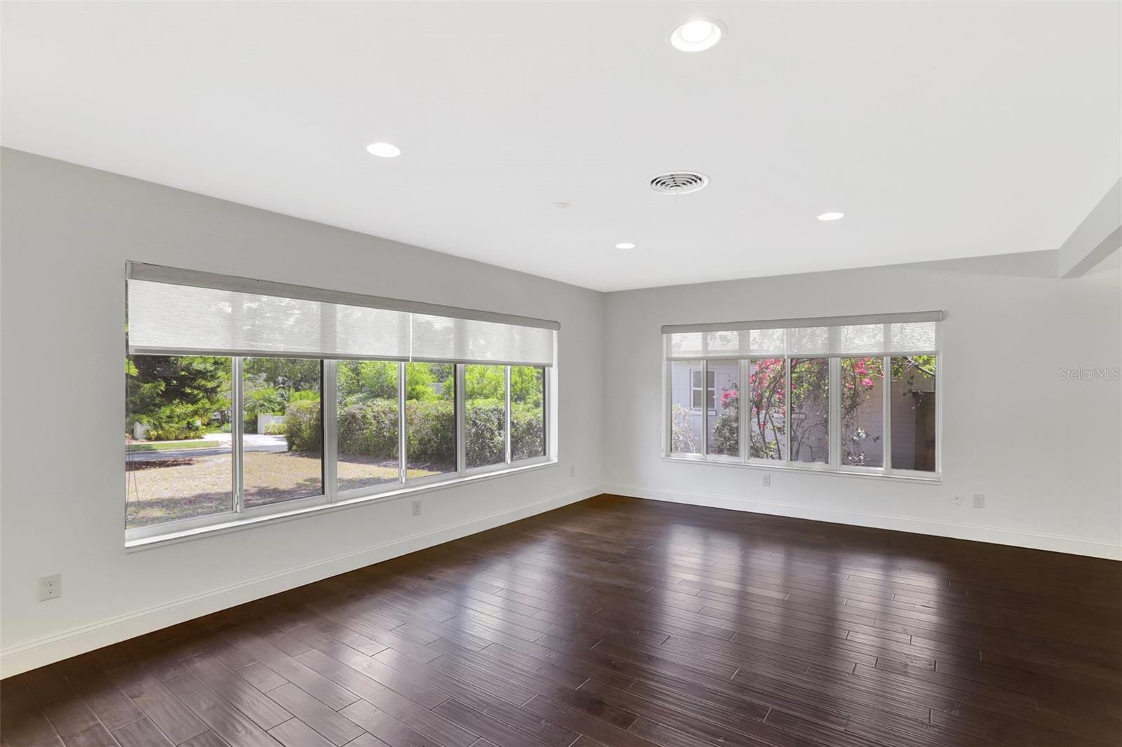 1322 S SUMMERLIN AVE, ORLANDO, FL, 32806