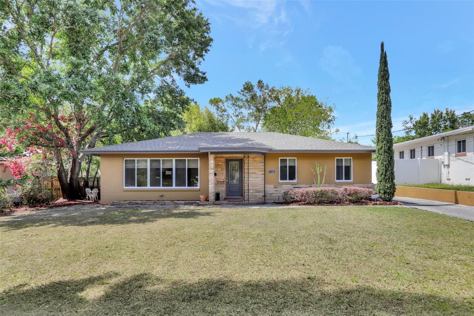 1322 S SUMMERLIN AVE, ORLANDO, FL, 32806