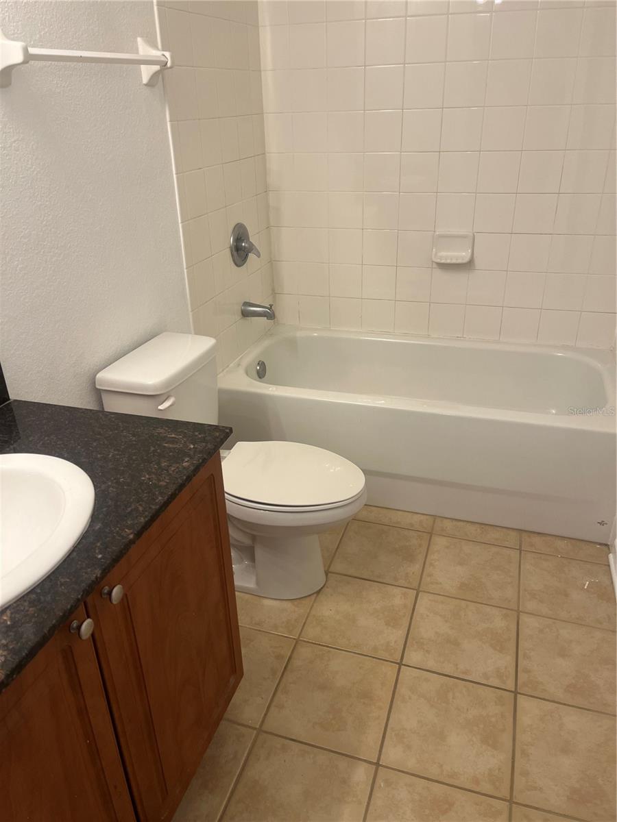 8210 DOWNPATRICK CT, TAMPA, FL, 33610