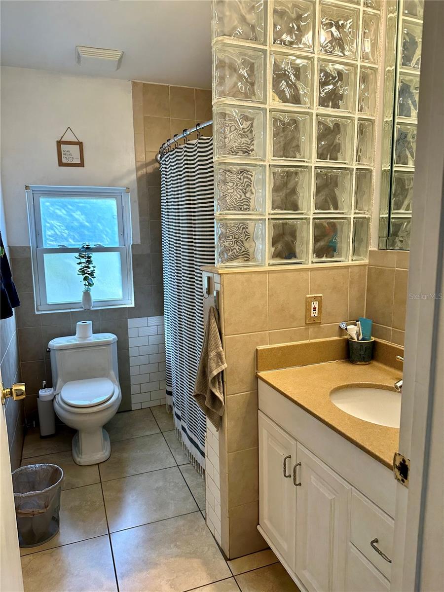 3750 4TH AVE N, ST PETERSBURG, FL, 33713