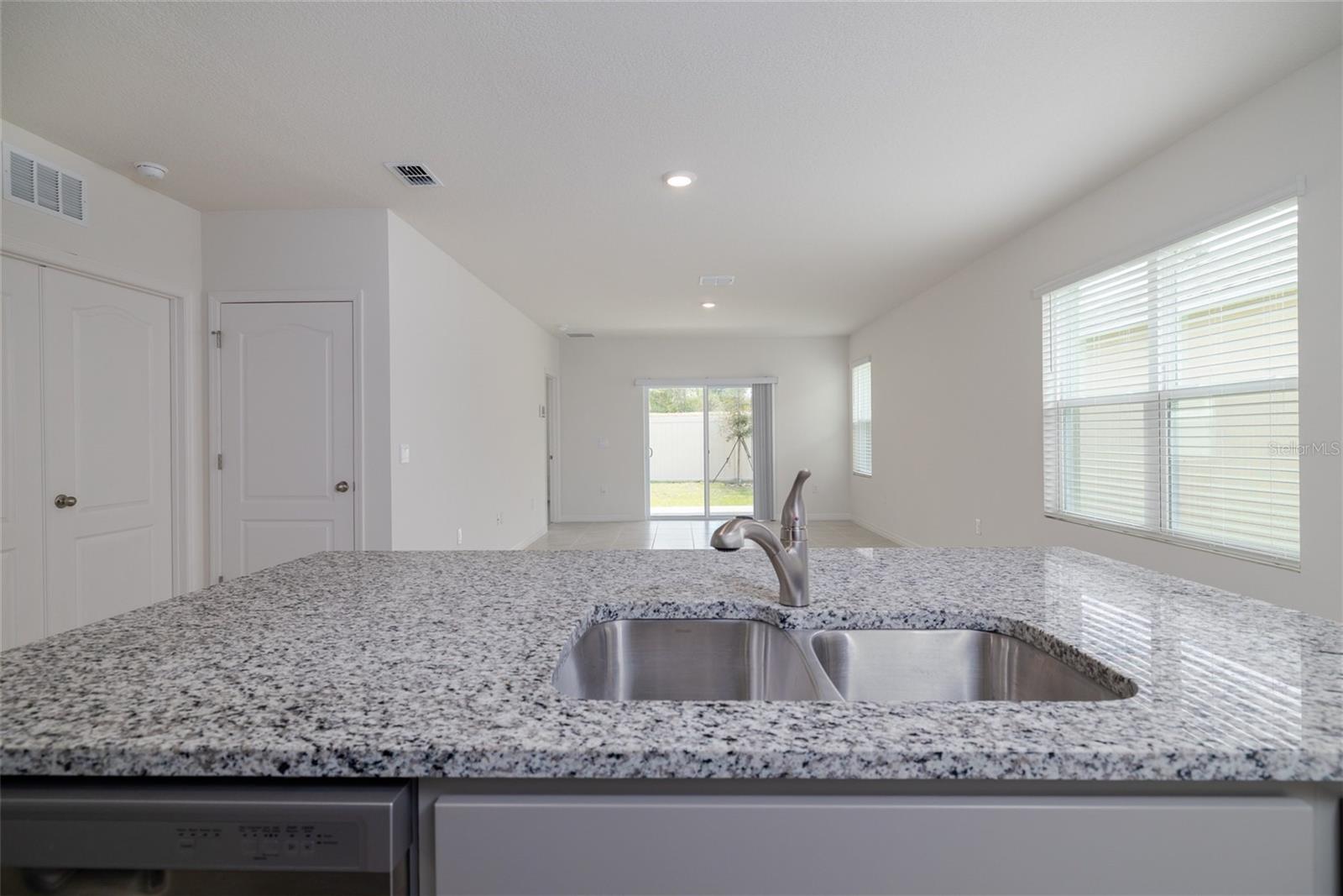 1036 VICTORIA PARC AVE, ORANGE CITY, FL, 32763
