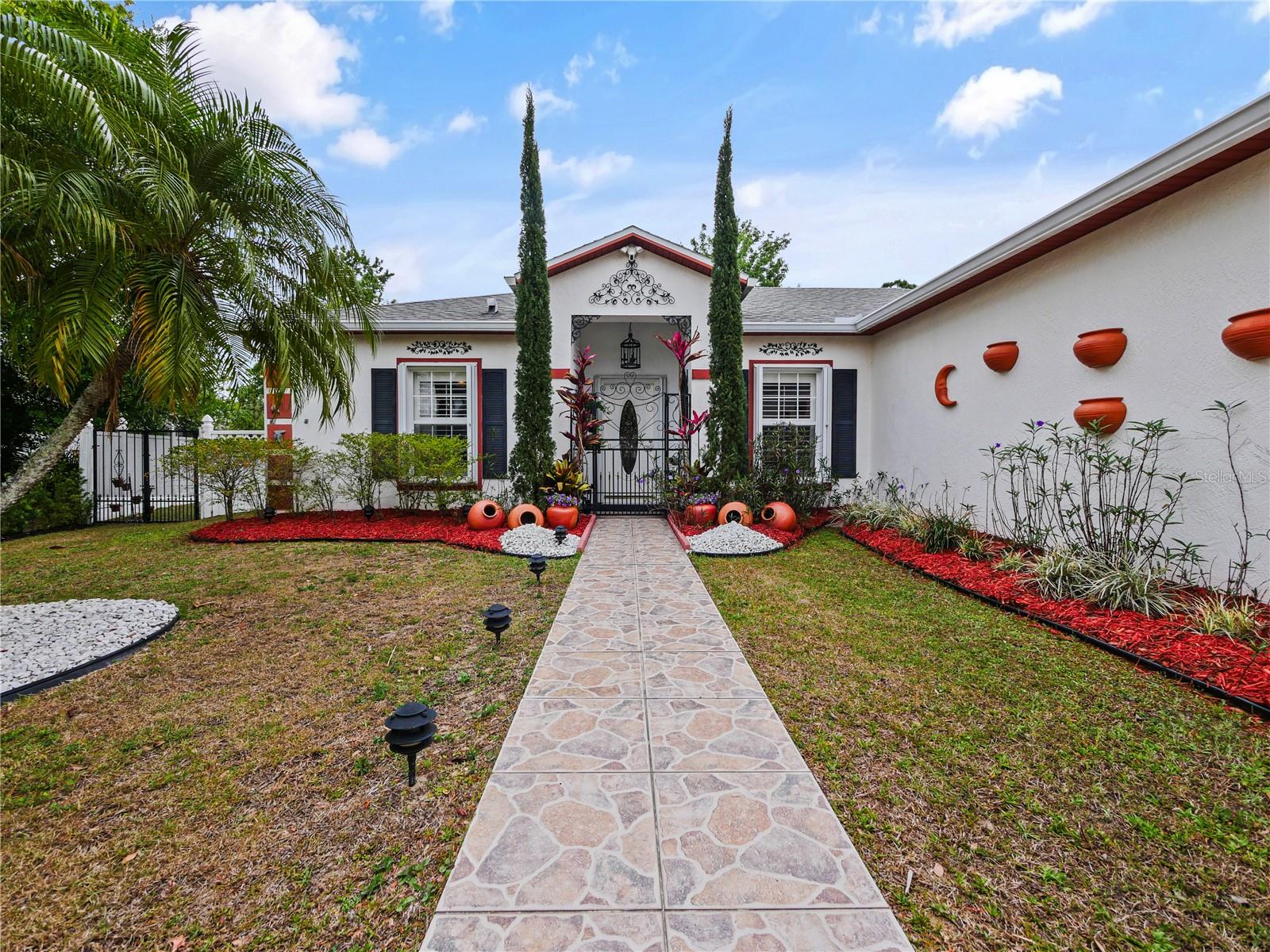 572 NOGALES CT, KISSIMMEE, FL, 34758