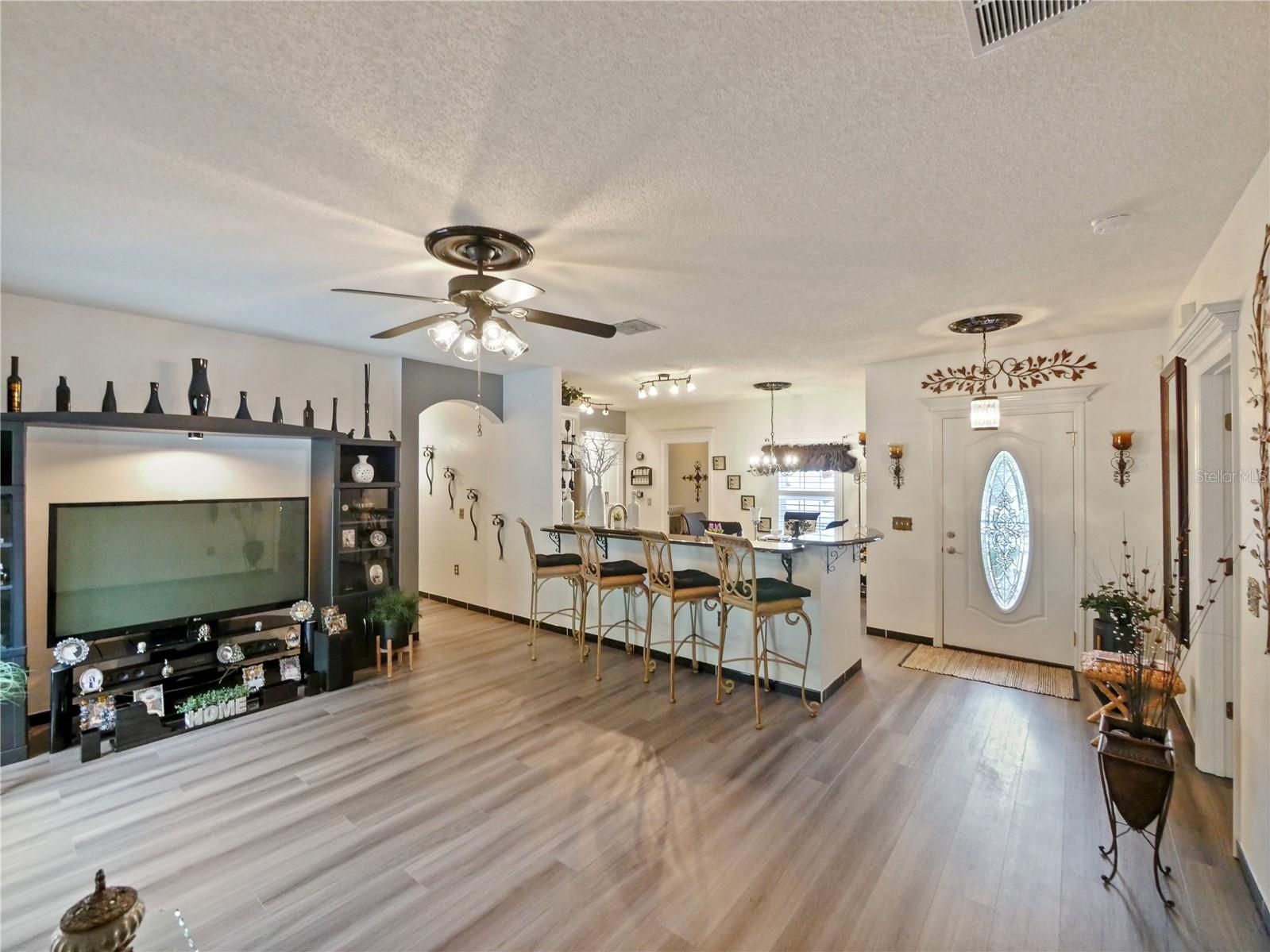 572 NOGALES CT, KISSIMMEE, FL, 34758