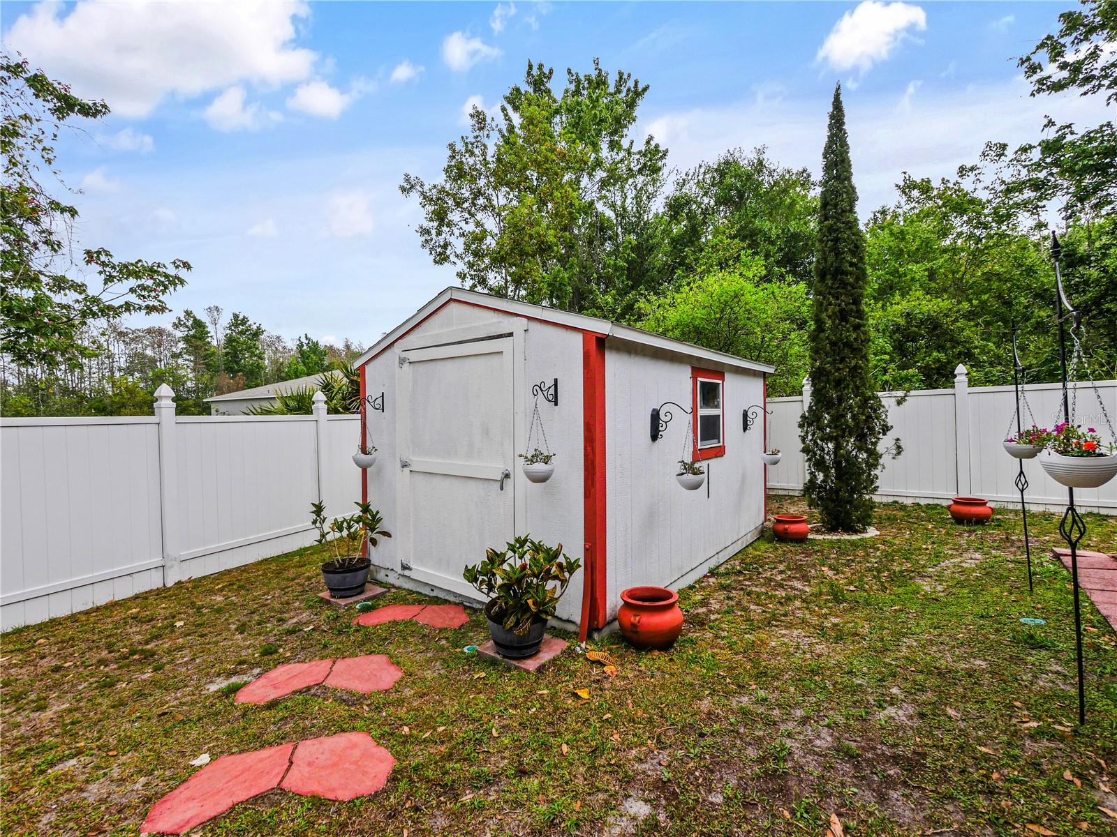 572 NOGALES CT, KISSIMMEE, FL, 34758