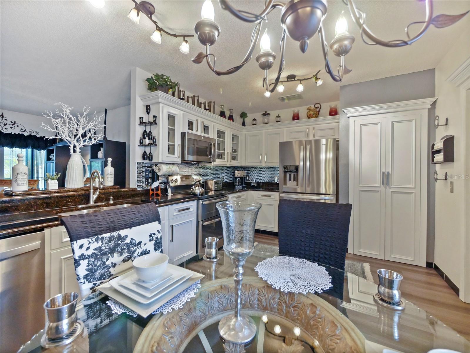 572 NOGALES CT, KISSIMMEE, FL, 34758