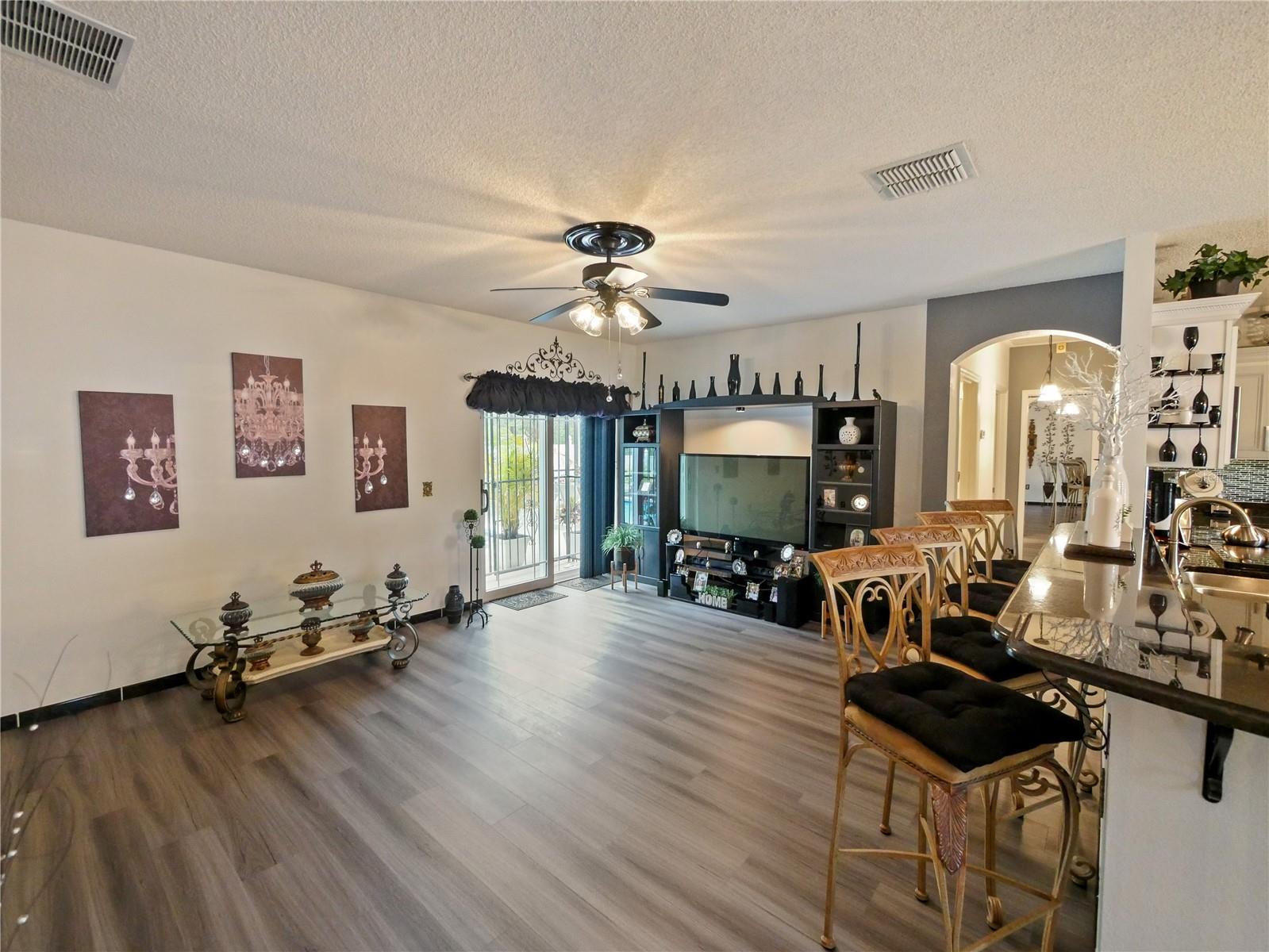 572 NOGALES CT, KISSIMMEE, FL, 34758