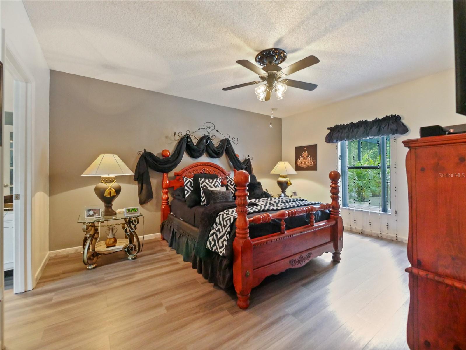 572 NOGALES CT, KISSIMMEE, FL, 34758