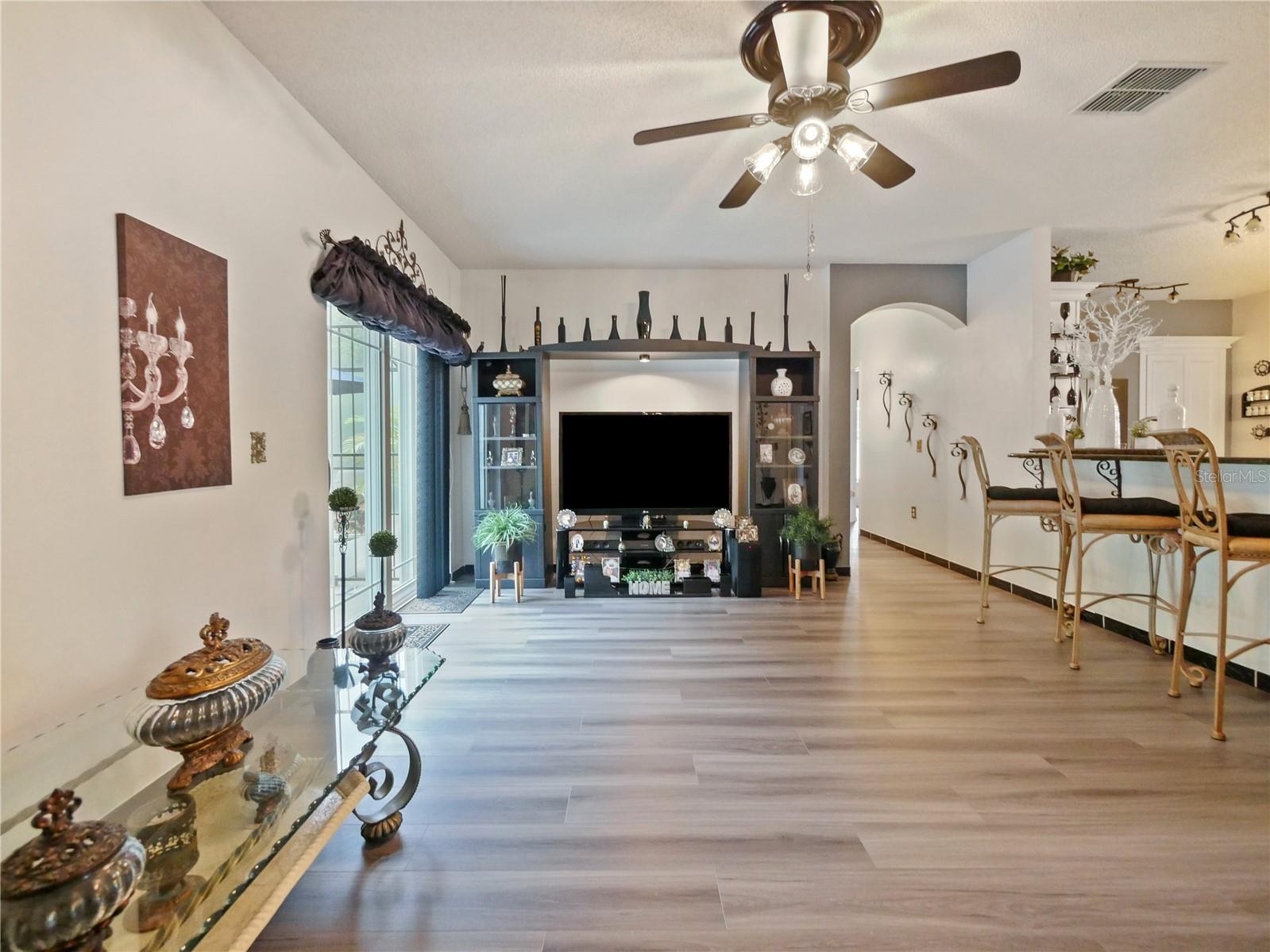 572 NOGALES CT, KISSIMMEE, FL, 34758