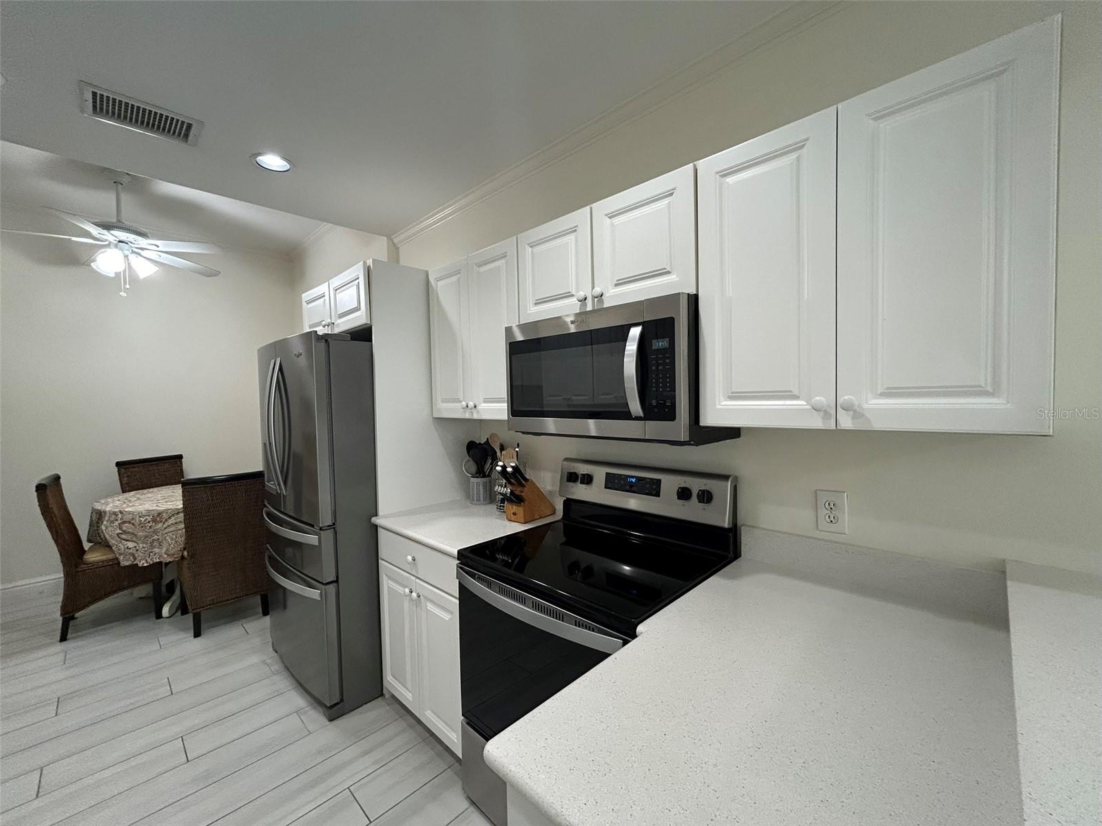 3705 54TH DR W #201, BRADENTON, FL, 34210