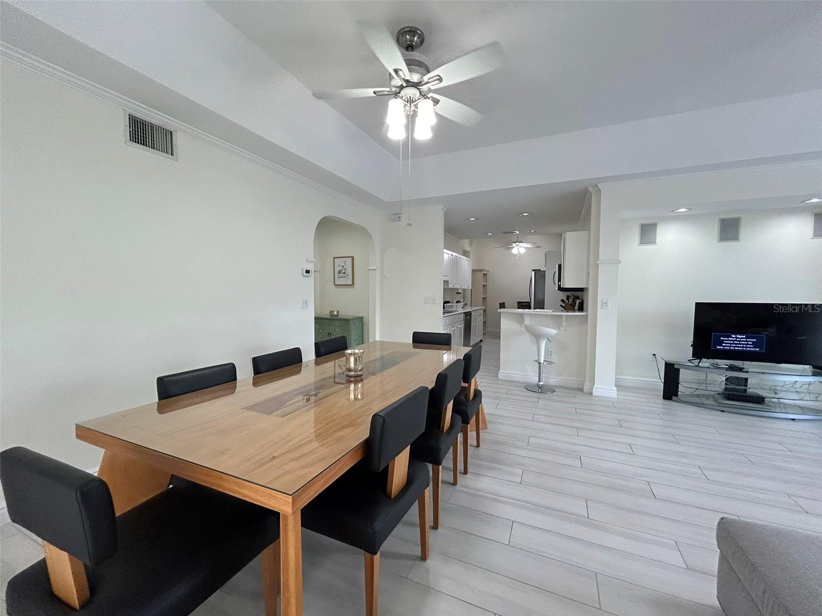 3705 54TH DR W #201, BRADENTON, FL, 34210
