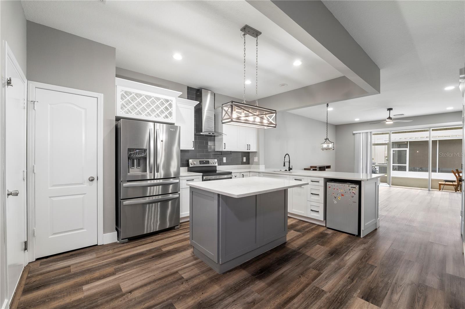 26532 CASTLEVIEW WAY, WESLEY CHAPEL, FL, 33544