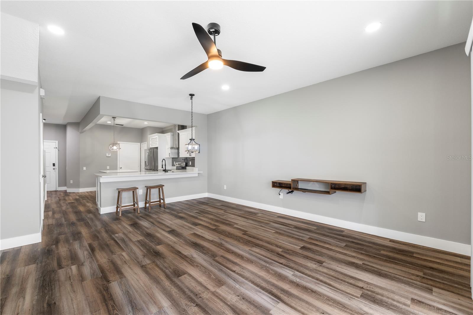 26532 CASTLEVIEW WAY, WESLEY CHAPEL, FL, 33544