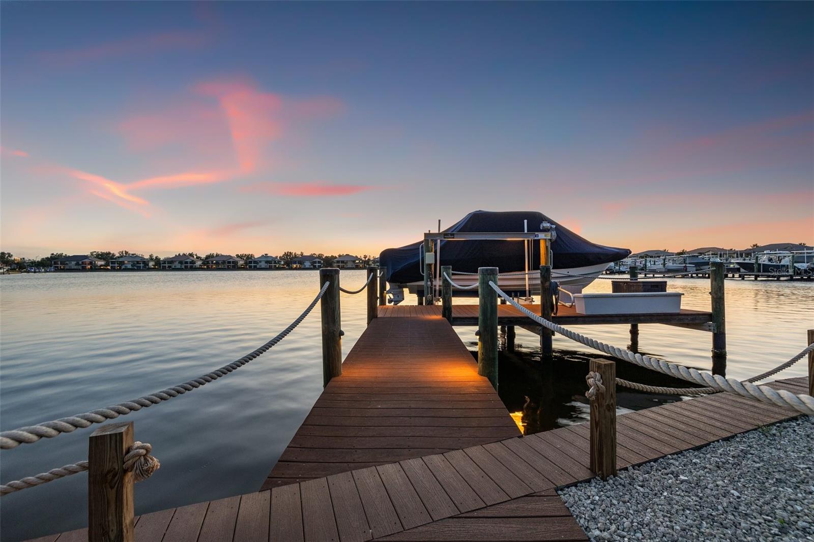 1110 OVERLOOK CT, BRADENTON, FL, 34208