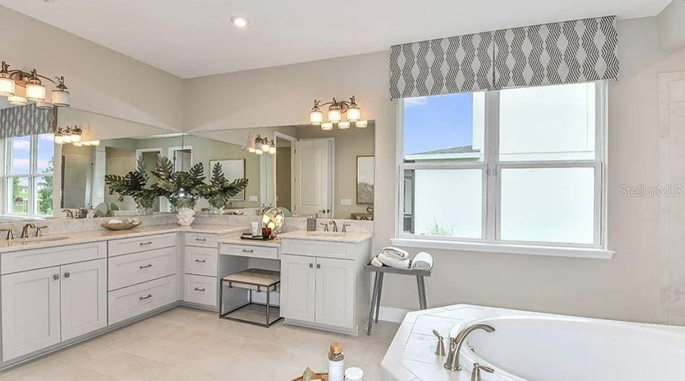1785 TRAILHEAD LN, ZEPHYRHILLS, FL, 33541