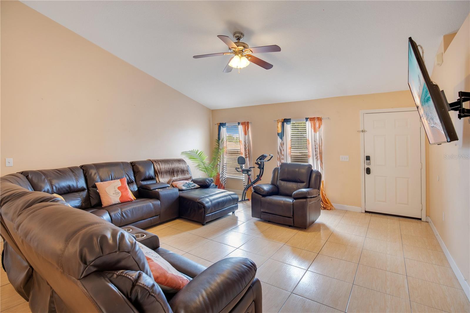 1873 VAN ALLEN CIR, DELTONA, FL, 32738