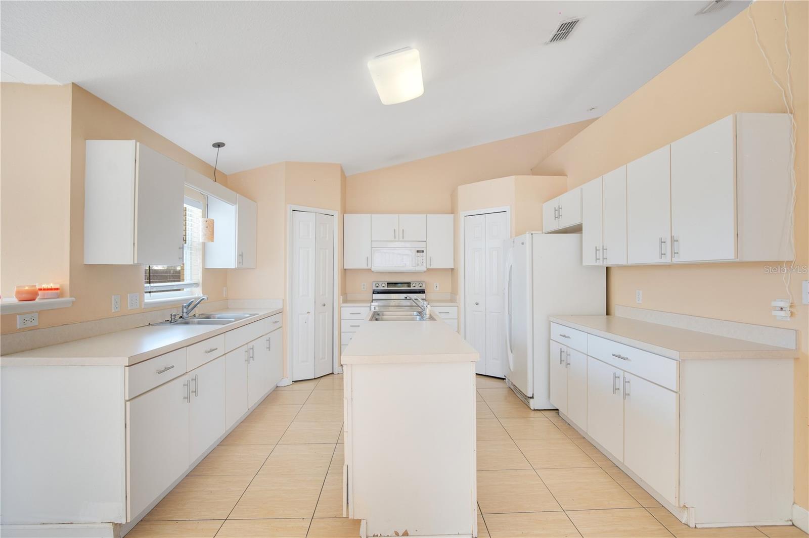1873 VAN ALLEN CIR, DELTONA, FL, 32738