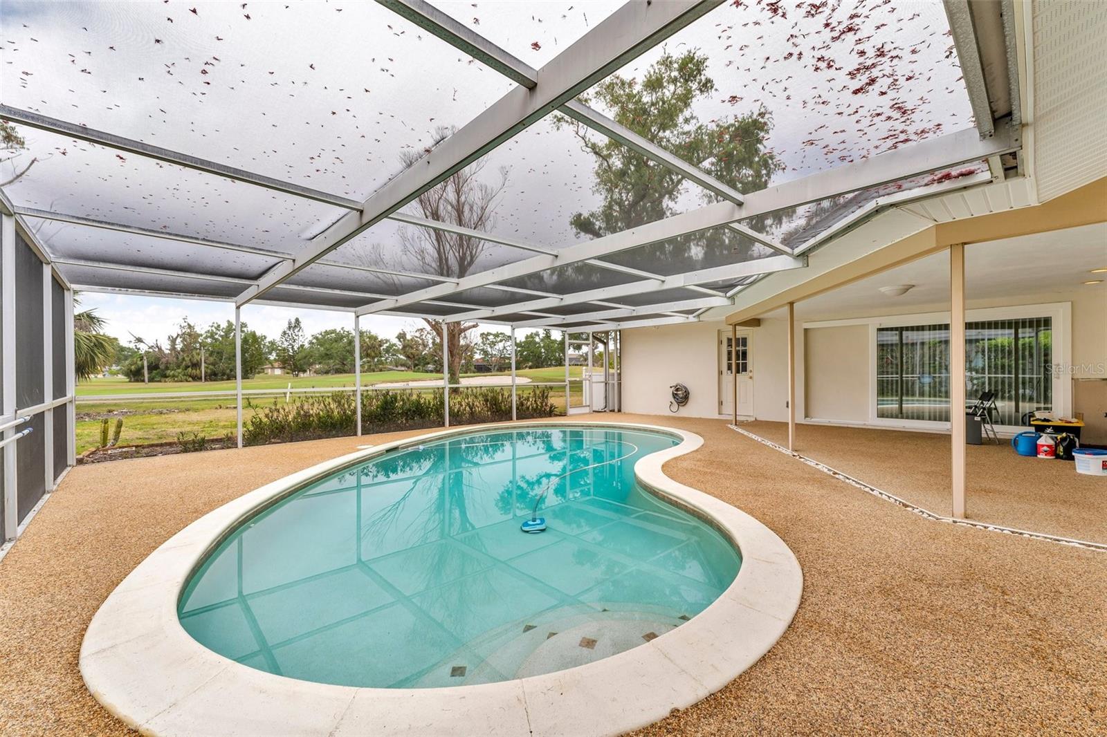 7000 GREENBRIER DR, SEMINOLE, FL, 33777