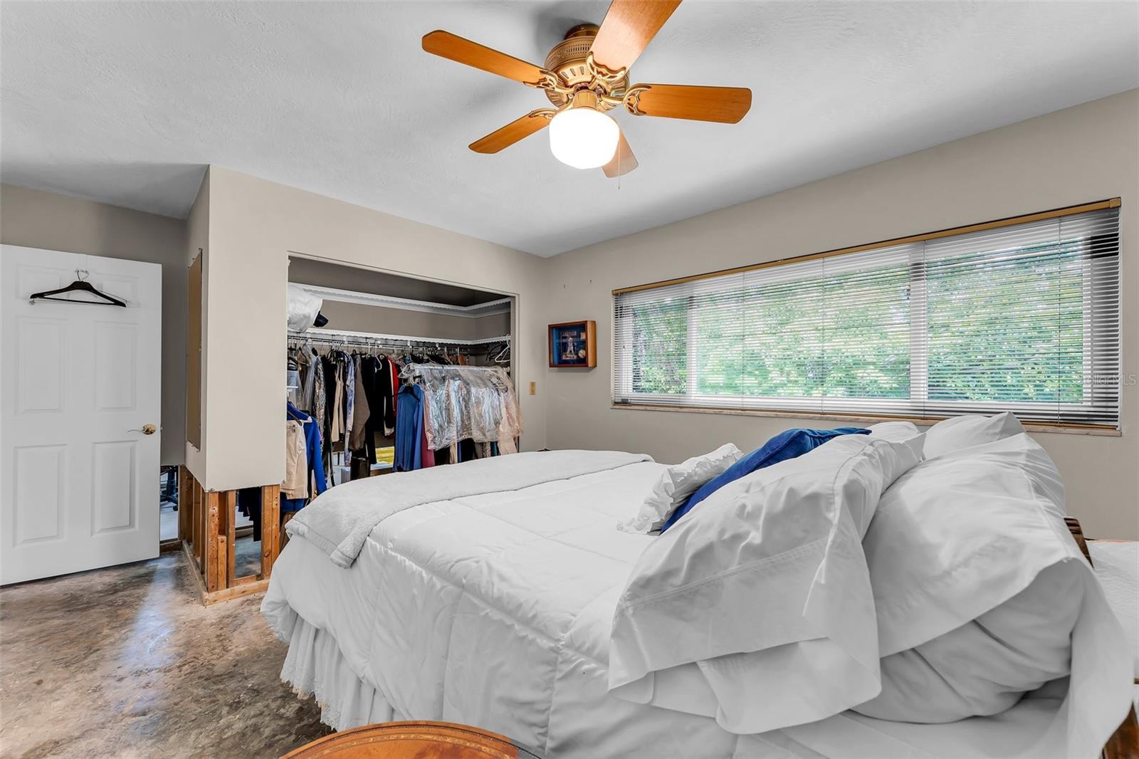 7000 GREENBRIER DR, SEMINOLE, FL, 33777