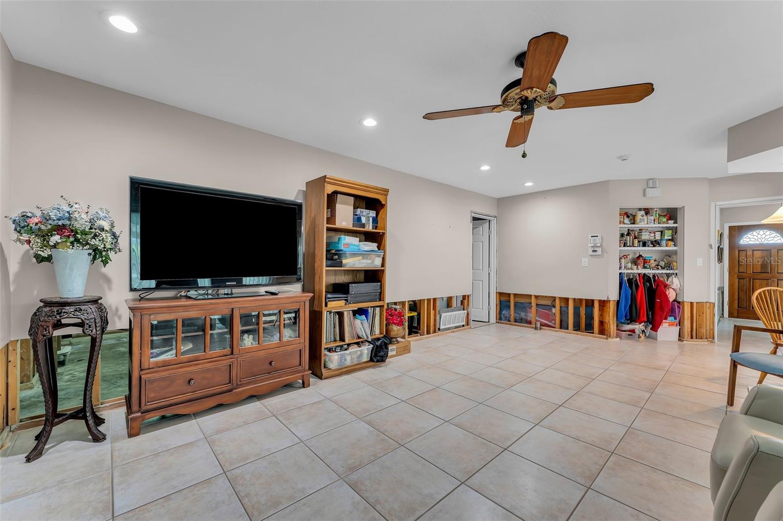 7000 GREENBRIER DR, SEMINOLE, FL, 33777