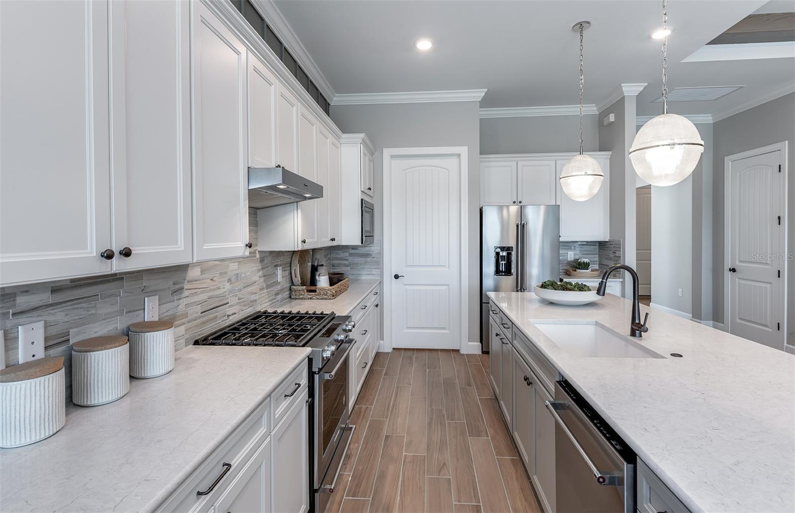 10416 SEA BREEZE RIDGE DR, ENGLEWOOD, FL, 34223