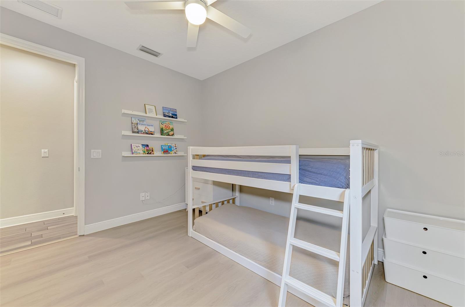 4889 ANTRIM DR, SARASOTA, FL, 34240