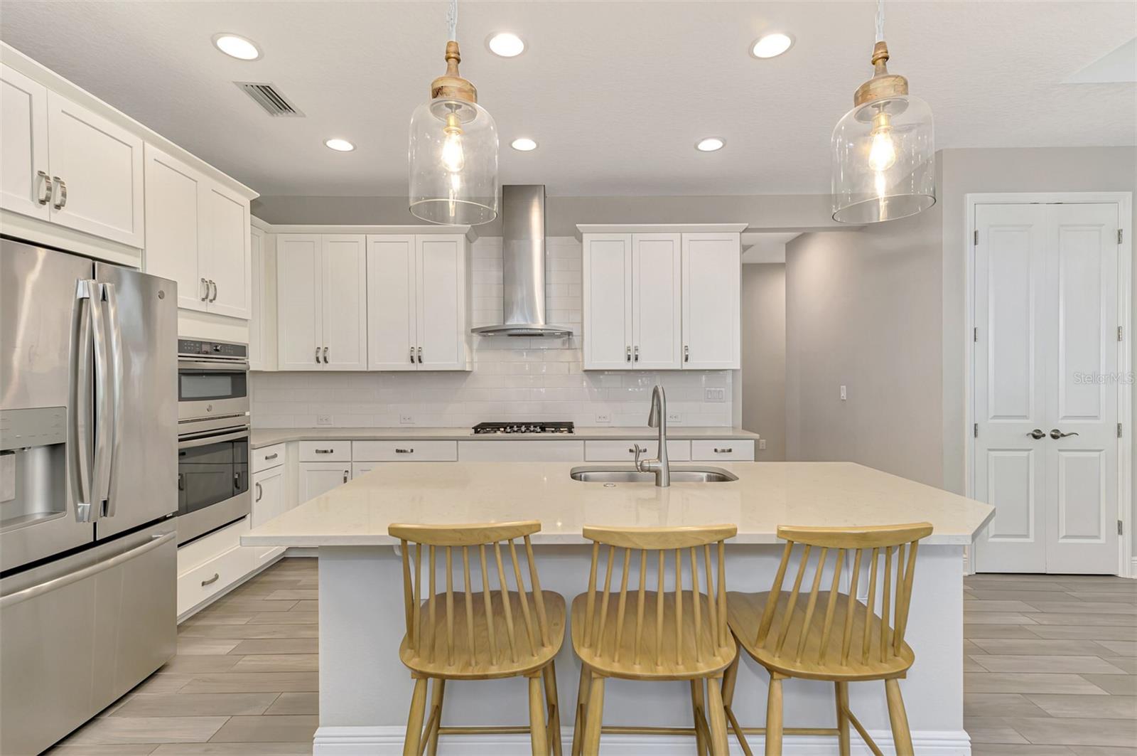 4889 ANTRIM DR, SARASOTA, FL, 34240