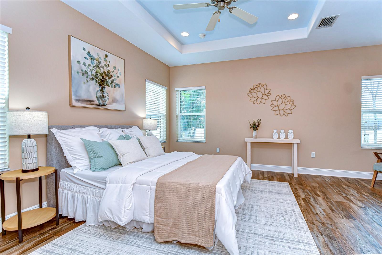 2506 W IVY ST, TAMPA, FL, 33607