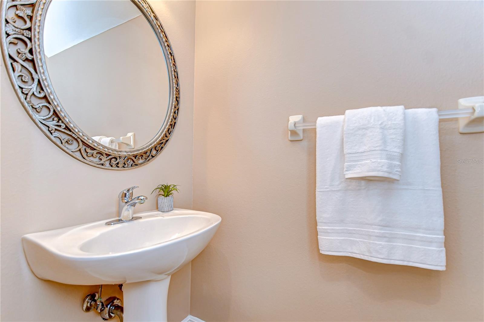 2506 W IVY ST, TAMPA, FL, 33607