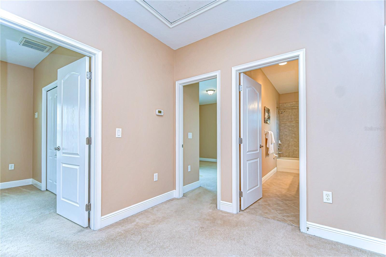 2506 W IVY ST, TAMPA, FL, 33607