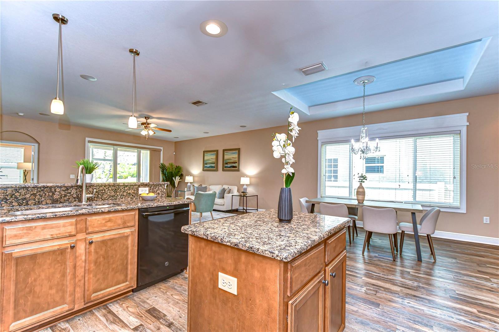 2506 W IVY ST, TAMPA, FL, 33607