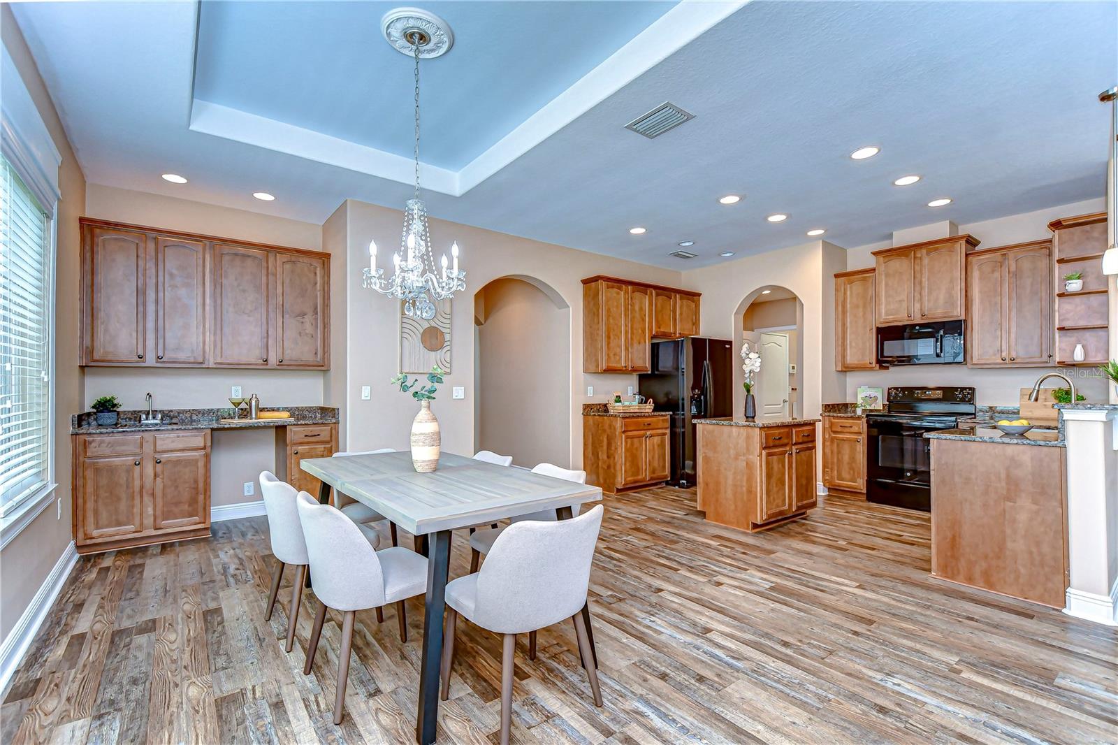 2506 W IVY ST, TAMPA, FL, 33607