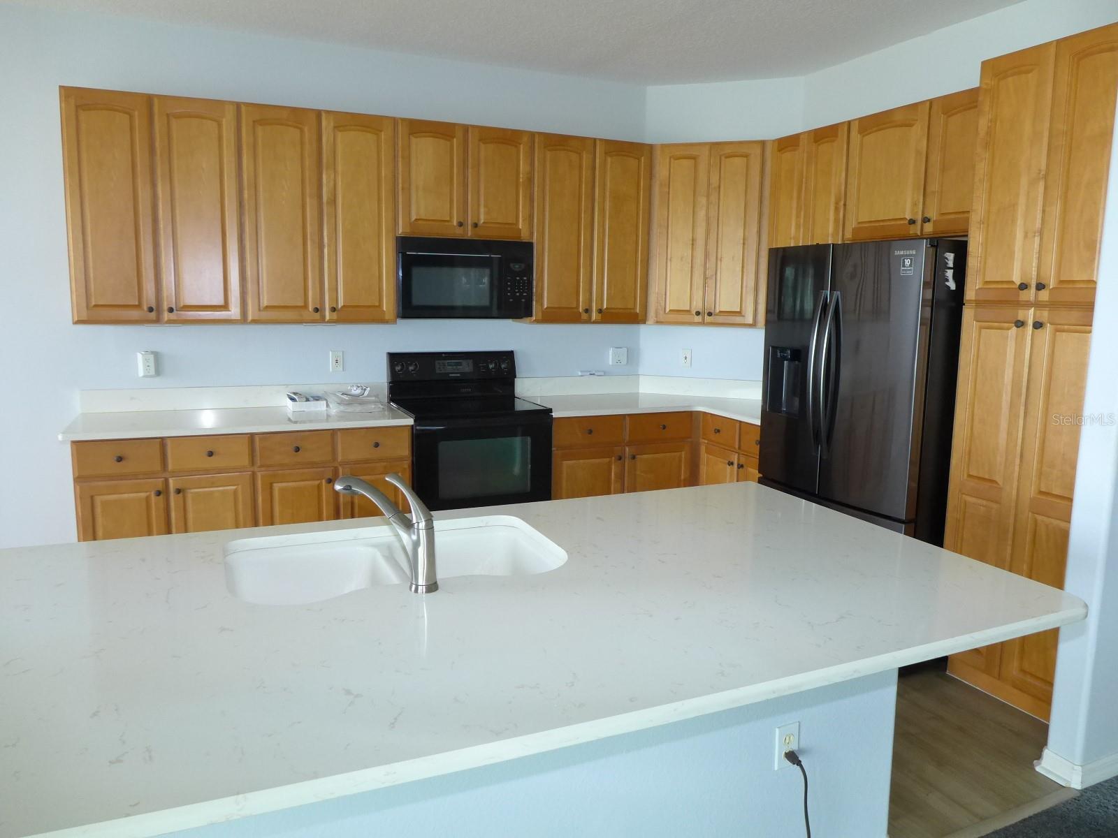 9852 SPRING LAKE DR, CLERMONT, FL, 34711