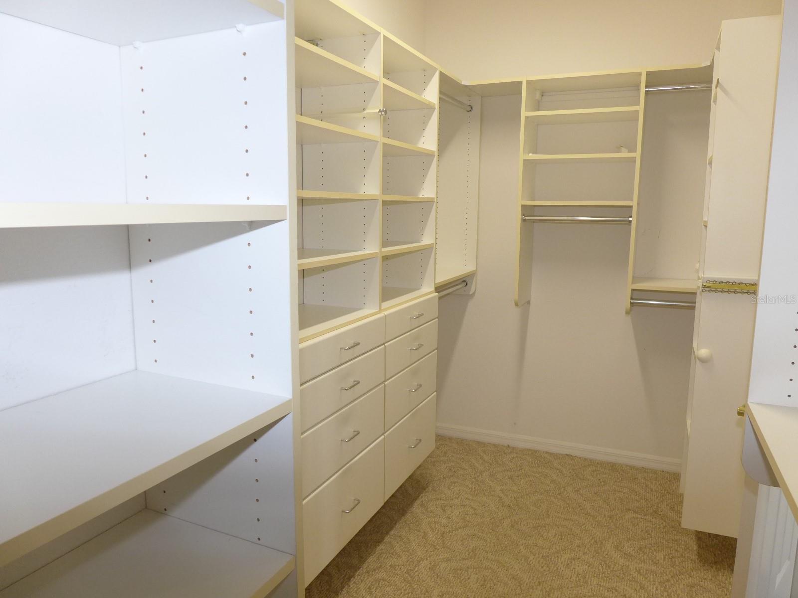 9852 SPRING LAKE DR, CLERMONT, FL, 34711