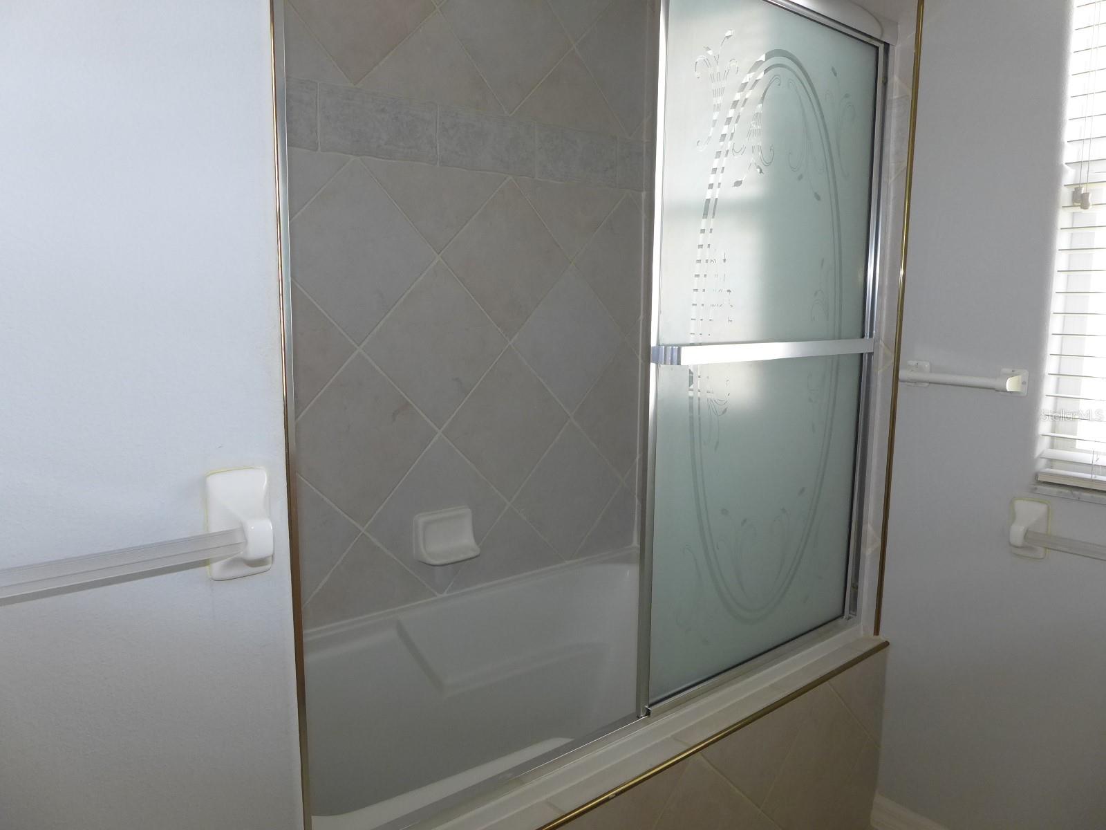 9852 SPRING LAKE DR, CLERMONT, FL, 34711