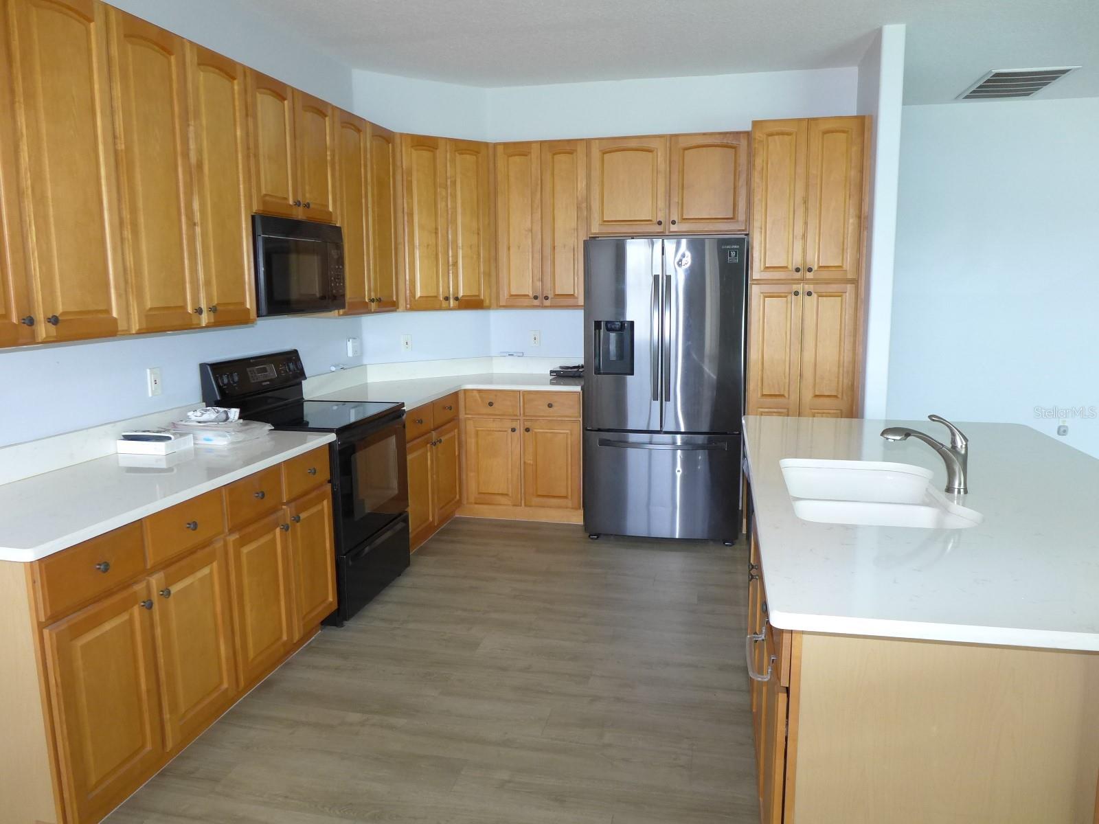 9852 SPRING LAKE DR, CLERMONT, FL, 34711