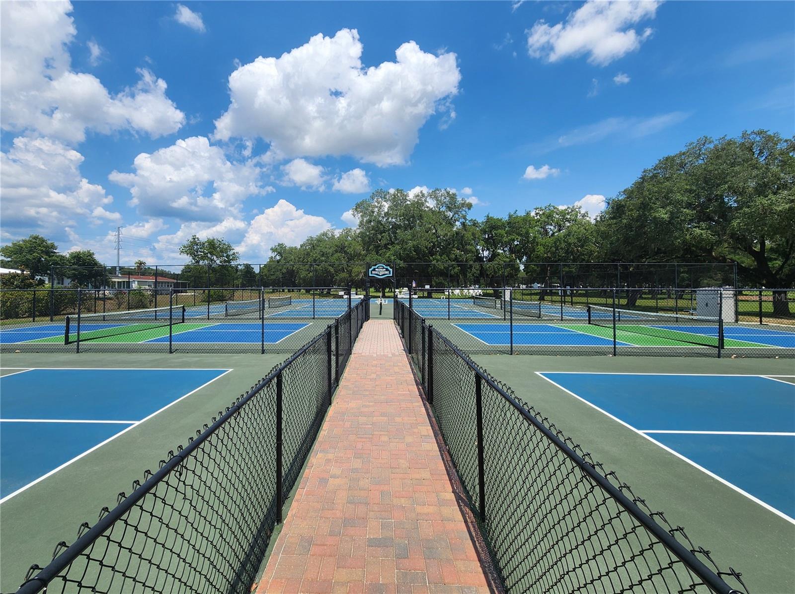 5239 FLINT ST, ZEPHYRHILLS, FL, 33542