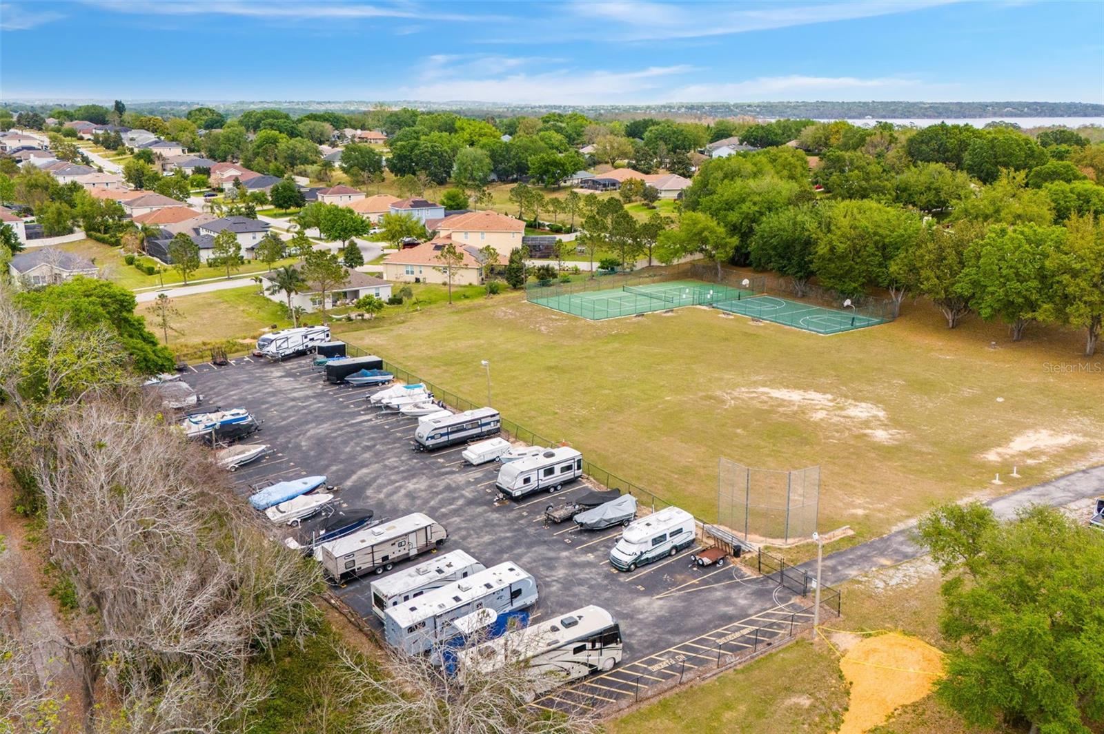 9413 LIGHTHOUSE CT, CLERMONT, FL, 34711