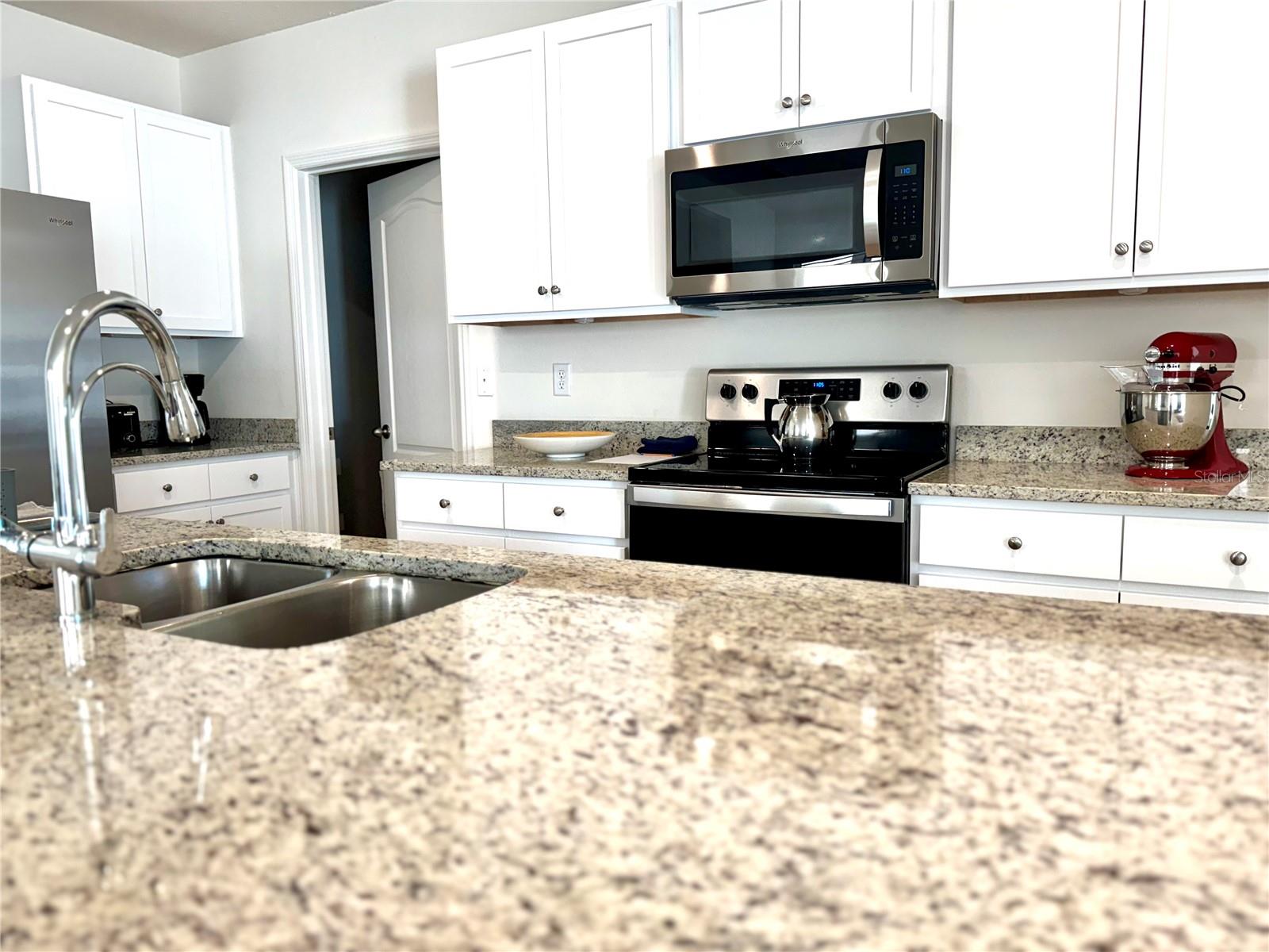 2630 ANGEL FALLS DR, DAVENPORT, FL, 33837