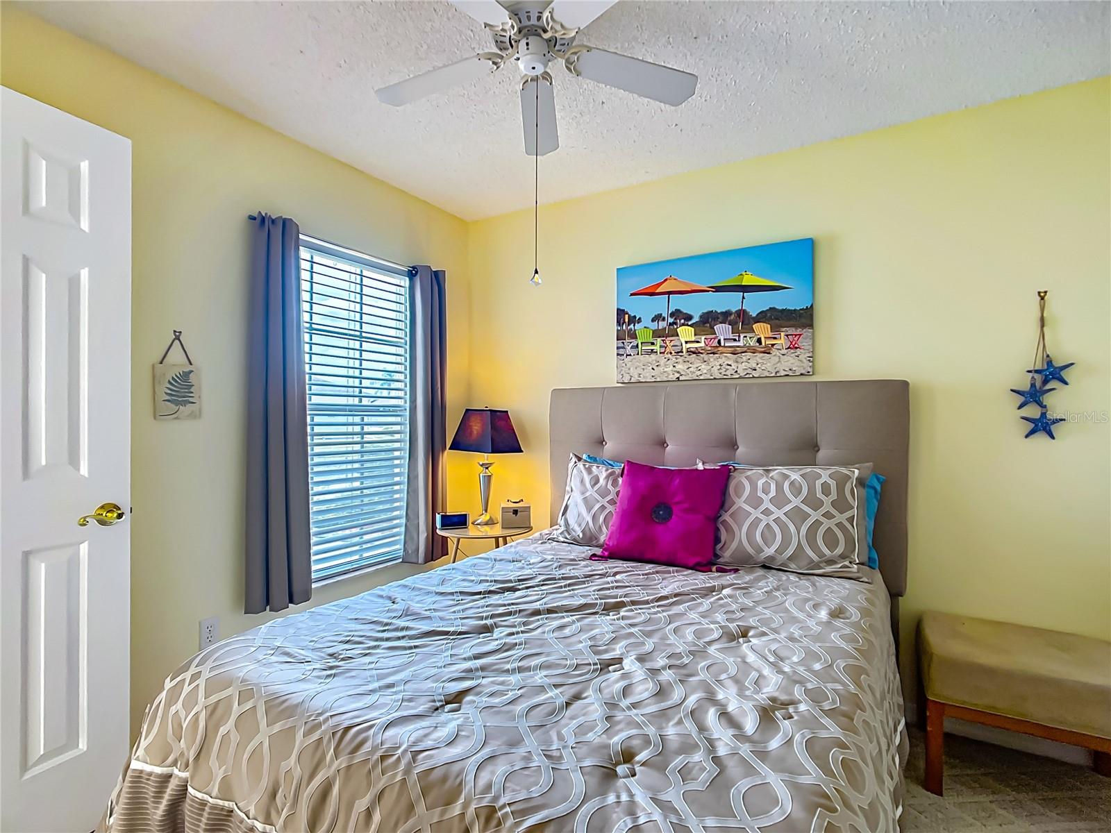 916 CANCUN CT, LADY LAKE, FL, 32159