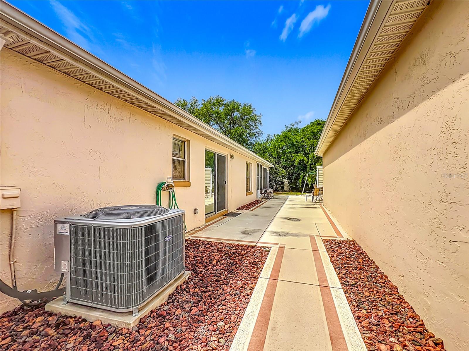 916 CANCUN CT, LADY LAKE, FL, 32159