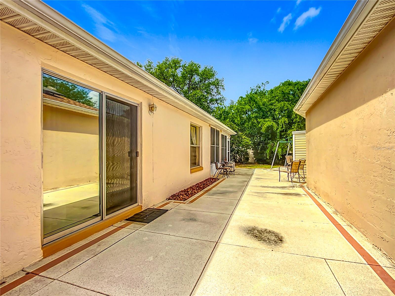 916 CANCUN CT, LADY LAKE, FL, 32159