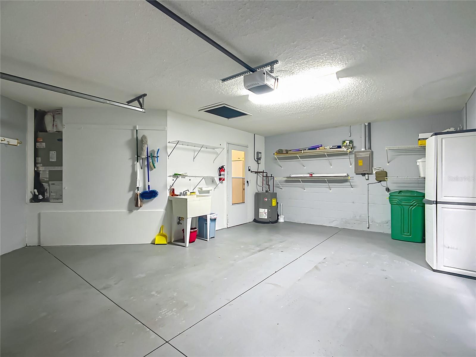 916 CANCUN CT, LADY LAKE, FL, 32159
