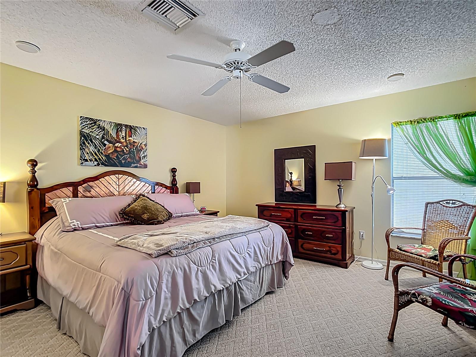 916 CANCUN CT, LADY LAKE, FL, 32159